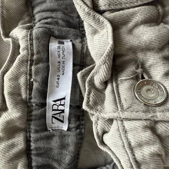 Zara Light Gray Denim Jeans - Picture 3 of 3